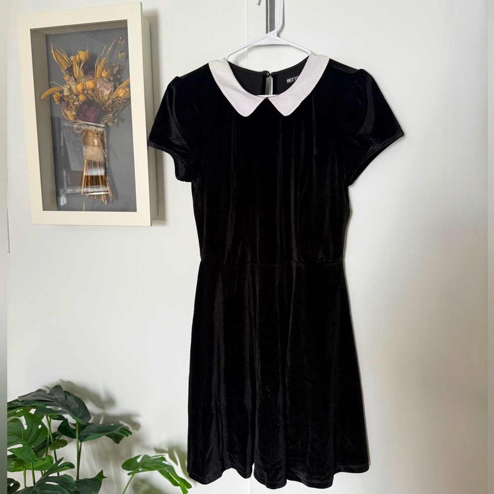 Wednesday Addams style collared dress 🖤✋🏼